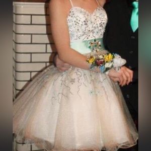 Terani couture size 0, strapless, worn ONCE, great condition